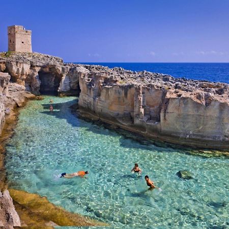 Palazzo Pati Hotel Tiggiano Екстериор снимка