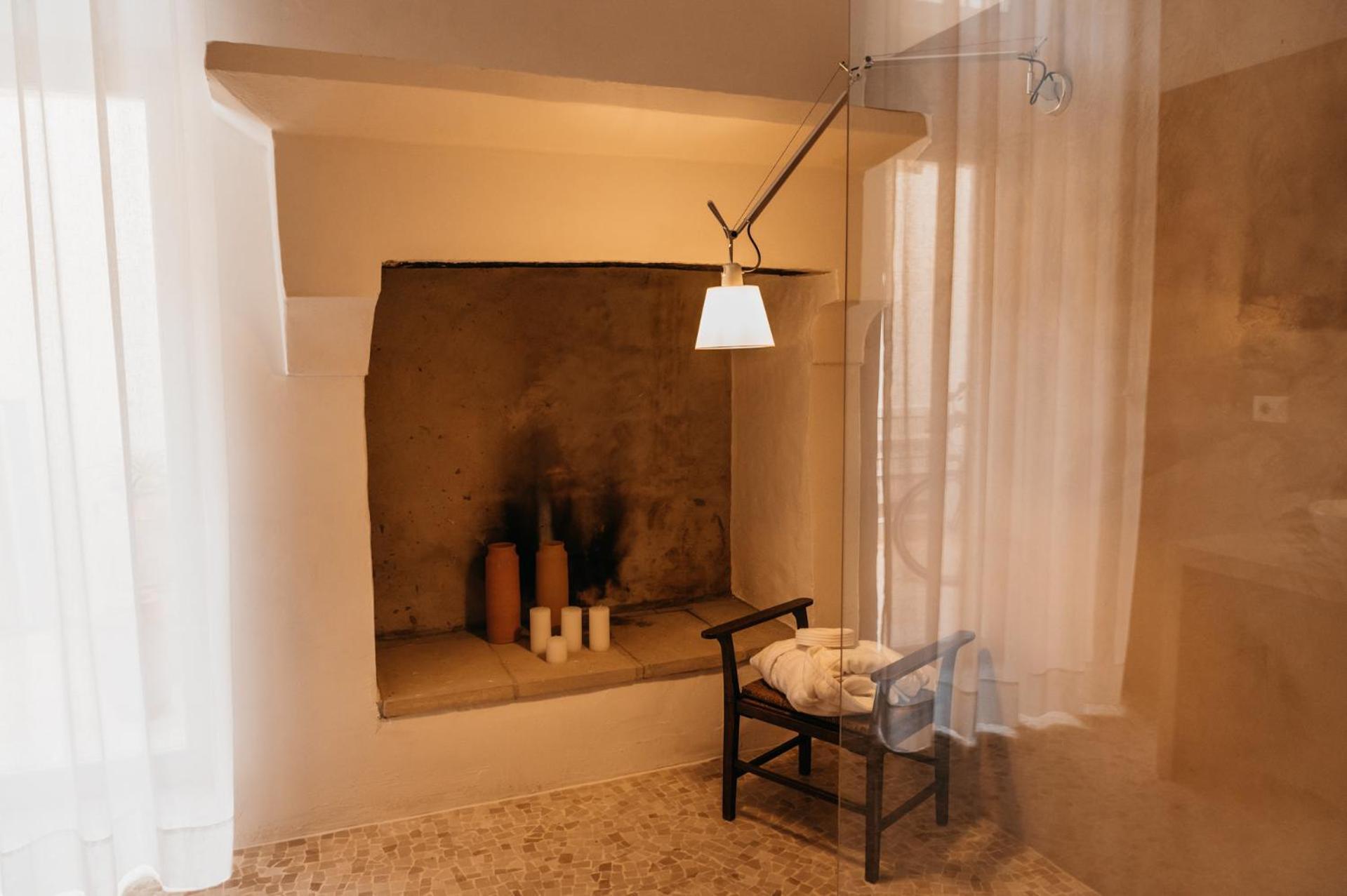 Palazzo Pati Hotel Tiggiano Екстериор снимка