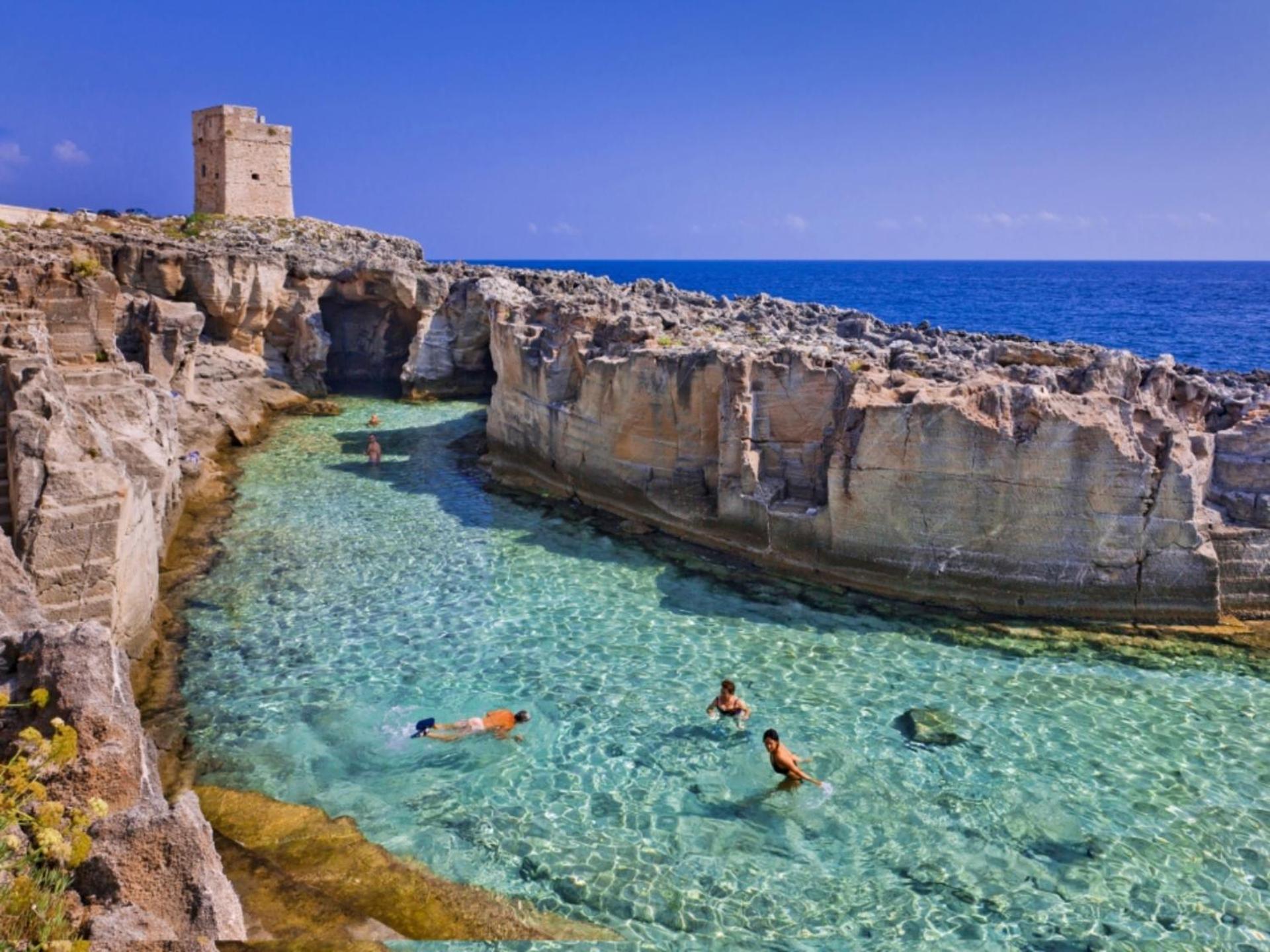 Palazzo Pati Hotel Tiggiano Екстериор снимка