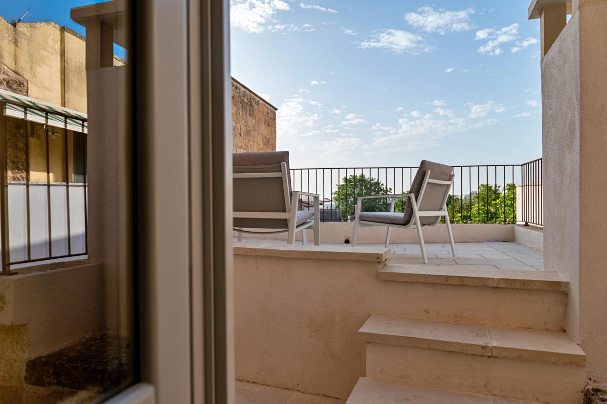Palazzo Pati Hotel Tiggiano Екстериор снимка