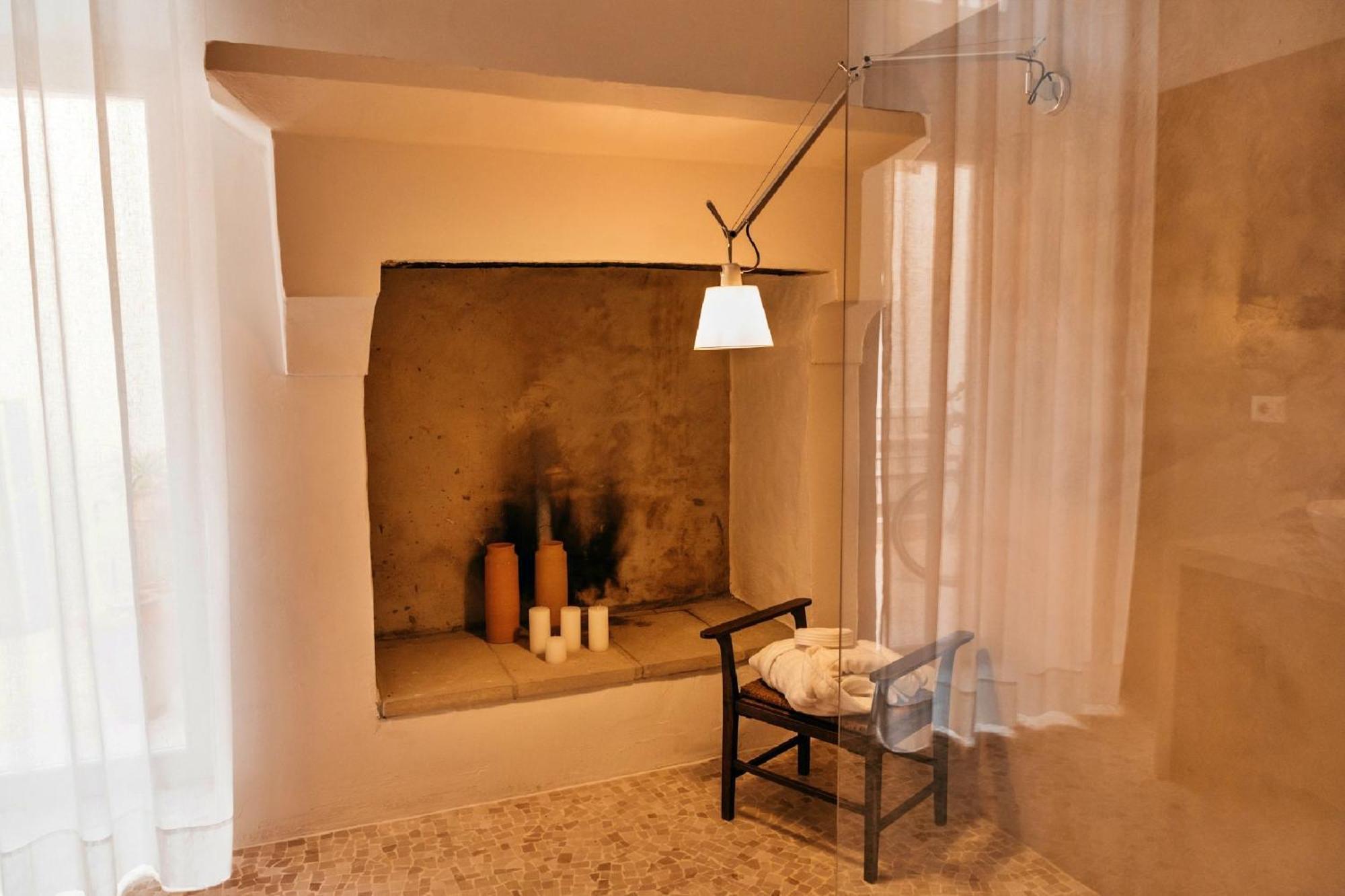 Palazzo Pati Hotel Tiggiano Екстериор снимка