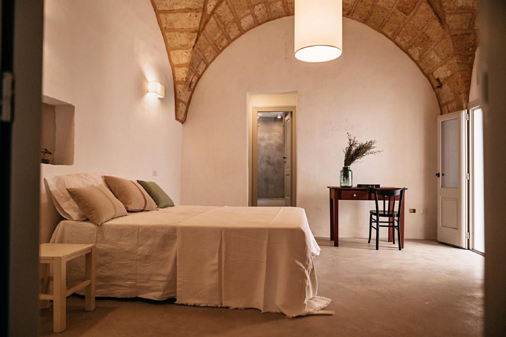 Palazzo Pati Hotel Tiggiano Екстериор снимка