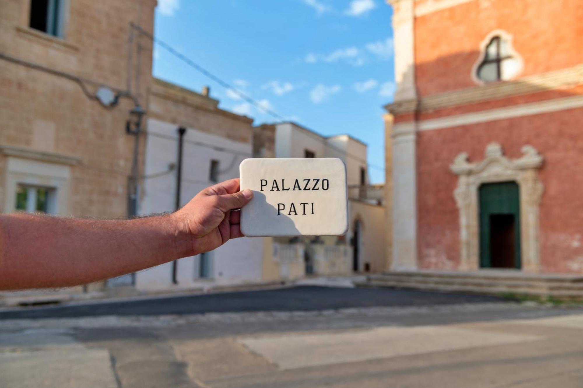 Palazzo Pati Hotel Tiggiano Екстериор снимка